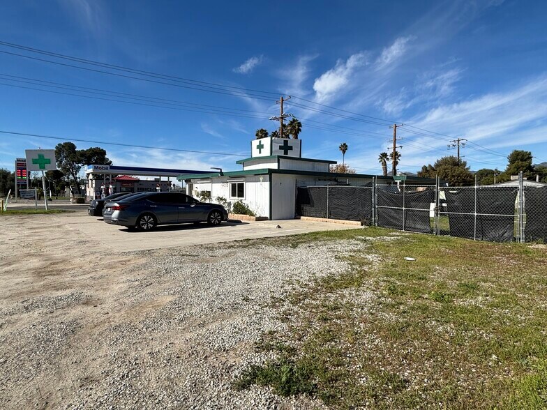 44518 Florida Ave, Hemet, CA à vendre - Photo du bâtiment - Image 2 de 7