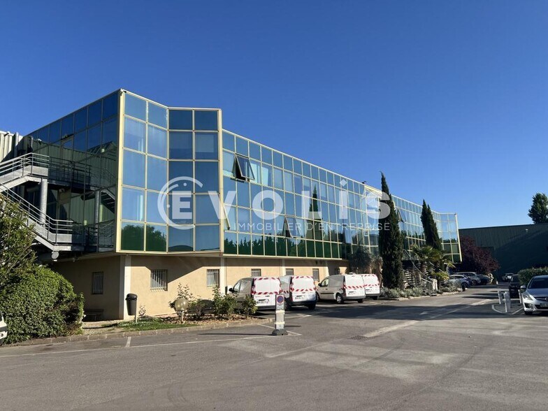Office in Villiers-sur-Marne for lease - Building Photo - Image 1 of 6