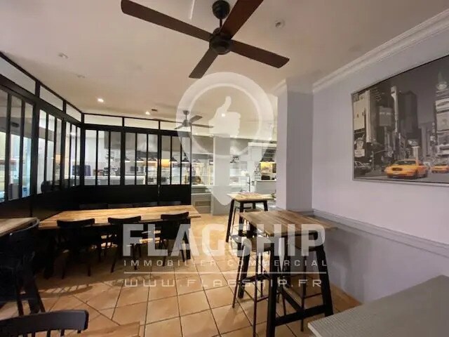 Retail in Levallois-Perret for lease Interior Photo- Image 1 of 9
