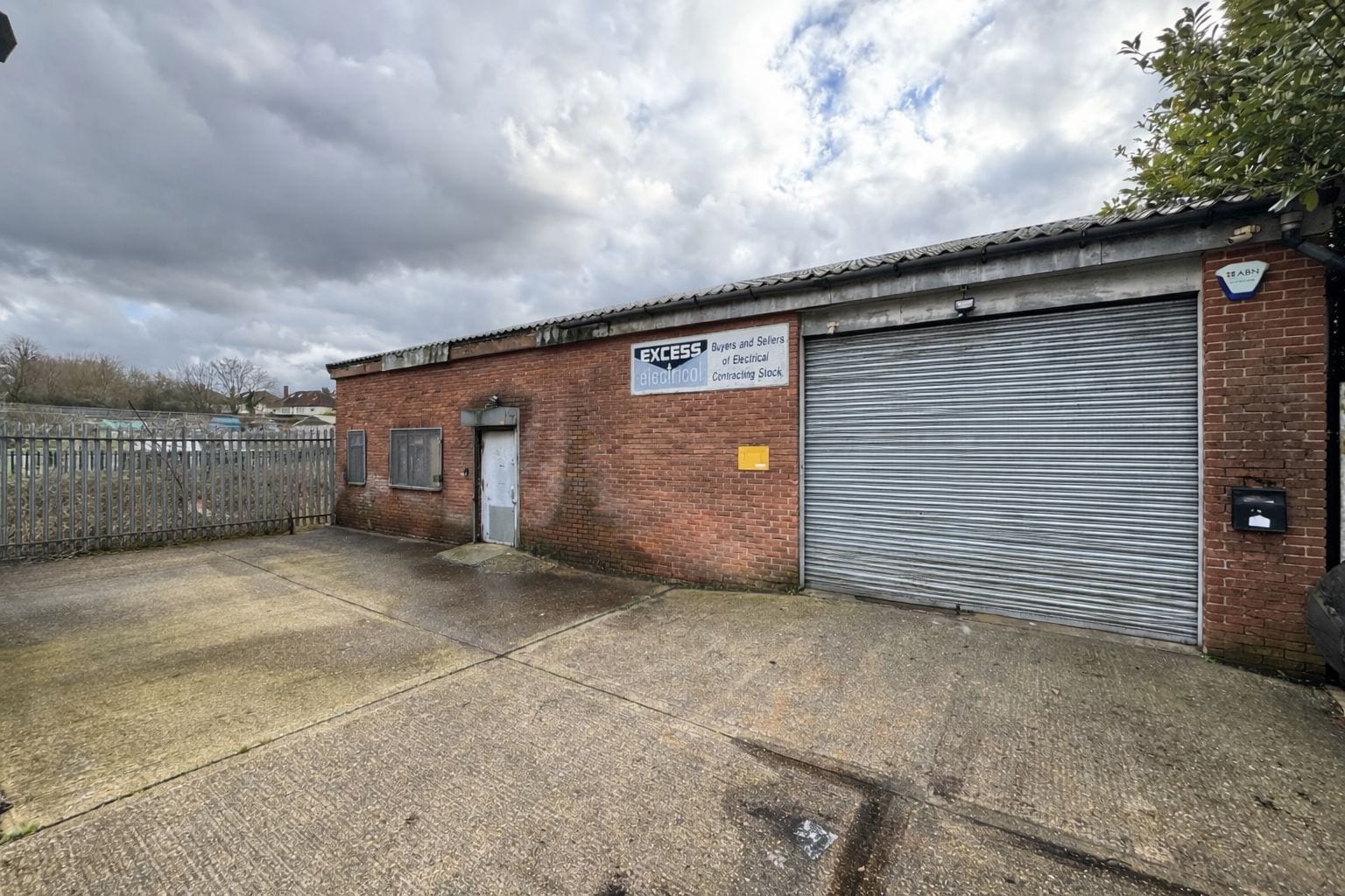 58 Larkshall Rd, London for lease Primary Photo- Image 1 of 11