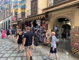 More details for Calle Oficios, 6, Granada - Retail for Lease