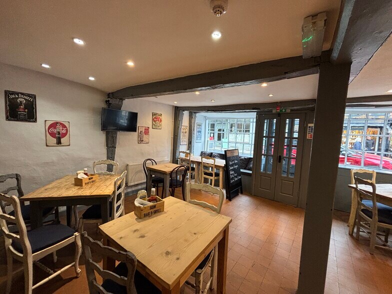 7 Sadler St, Wells à vendre - Photo du bâtiment - Image 2 de 9