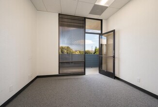 11573 Los Osos Valley Rd, San Luis Obispo, CA à louer Photo intérieure- Image 1 de 6