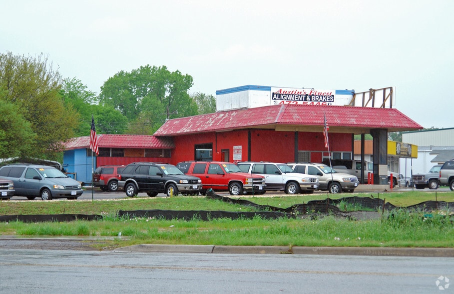 3710 Airport Blvd, Austin, TX for lease - Building Photo - Image 2 of 2