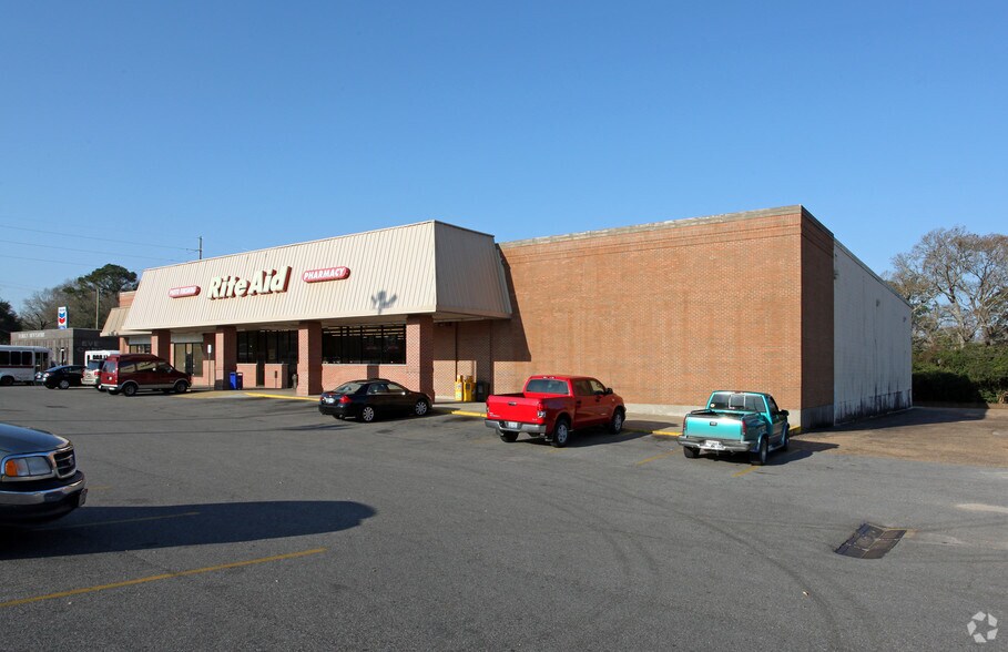 5301 Overlook Rd, Mobile, AL à vendre - Photo du bâtiment - Image 3 de 13