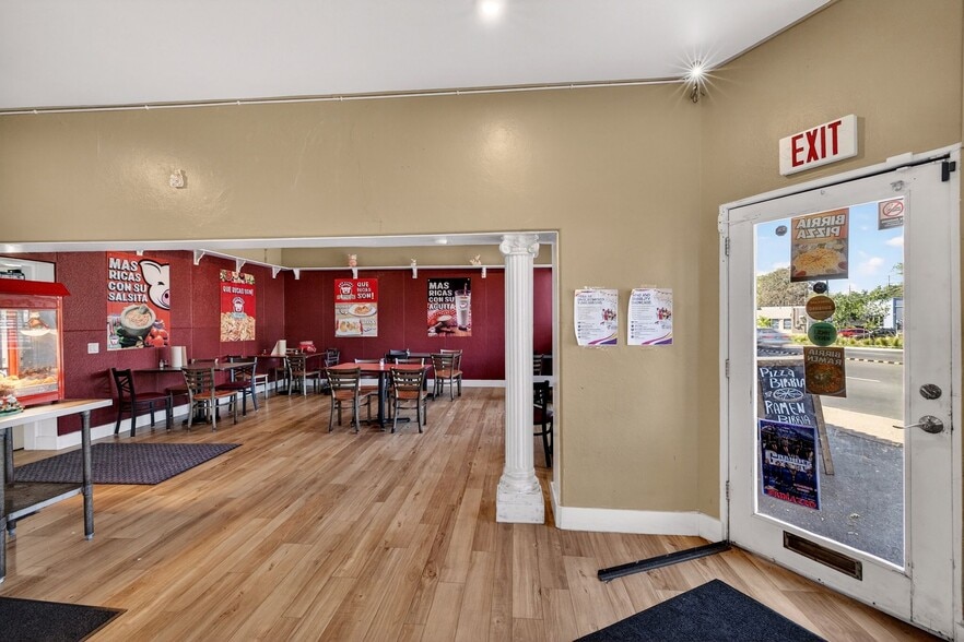 1020 Main St, Chico, CA for sale - Building Photo - Image 3 of 11