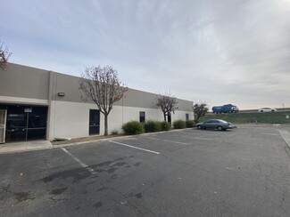 Plus de détails pour 10612 Trask Ave, Garden Grove, CA - Industriel à louer