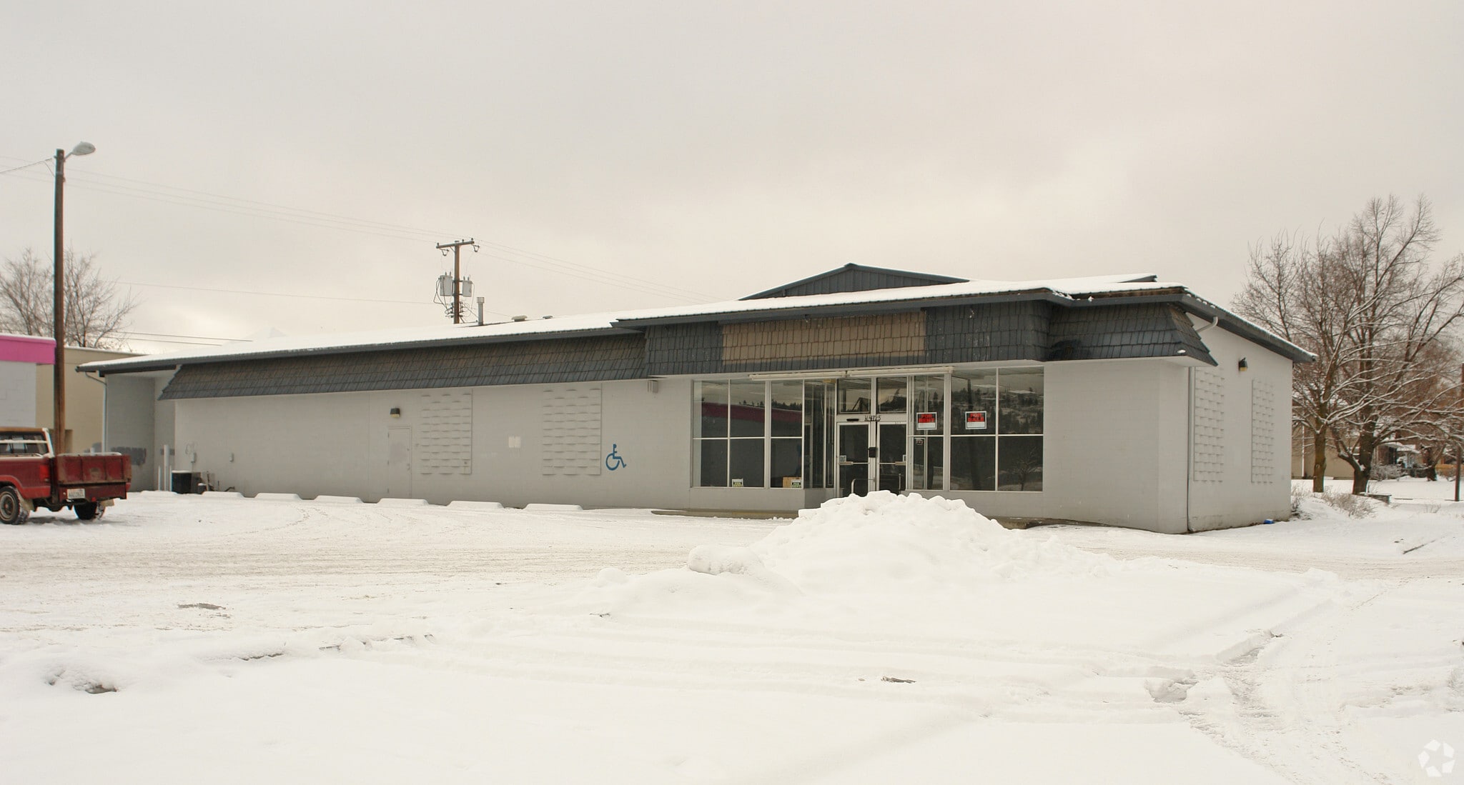 4725 N Market St, Spokane, WA for lease Primary Photo- Image 1 of 7