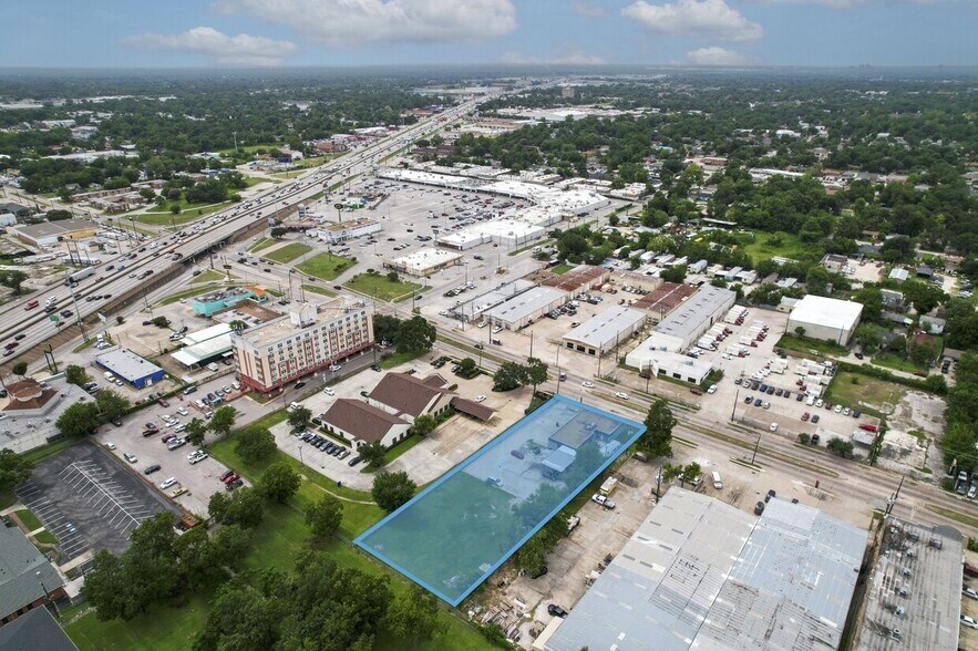 614 E Tidwell Rd, Houston, TX for sale - Aerial - Image 2 of 12