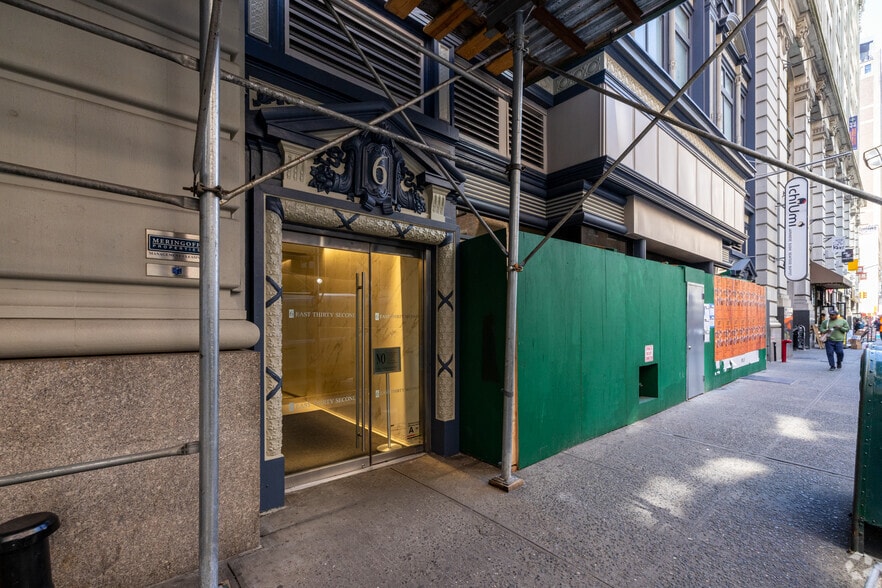 6 E 32nd St, New York, NY à louer - Photo du bâtiment - Image 3 de 6
