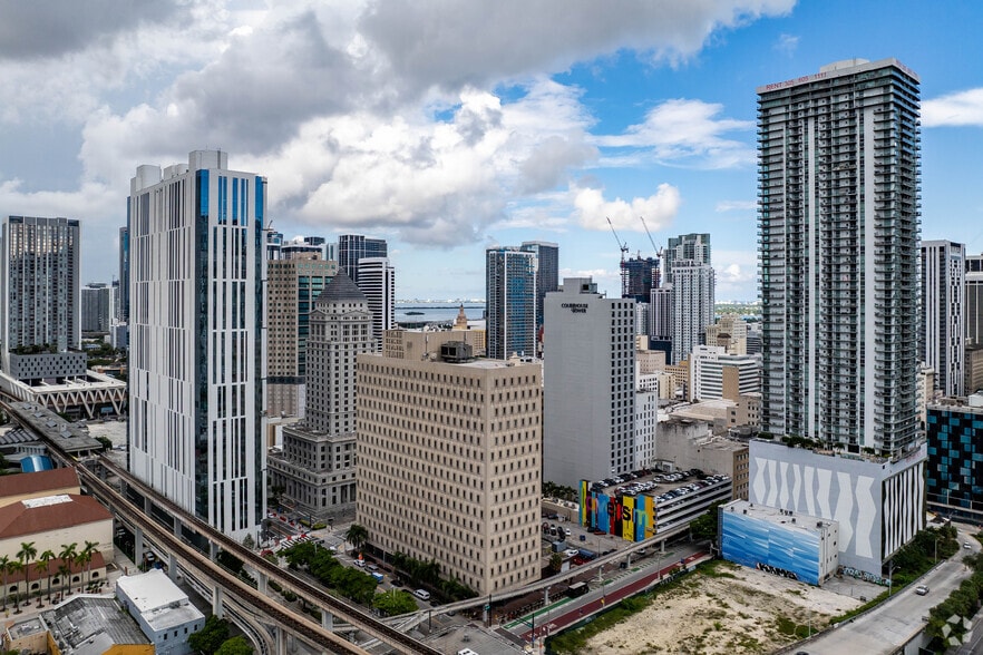 66-68 W Flagler St, Miami, FL for sale - Building Photo - Image 2 of 30