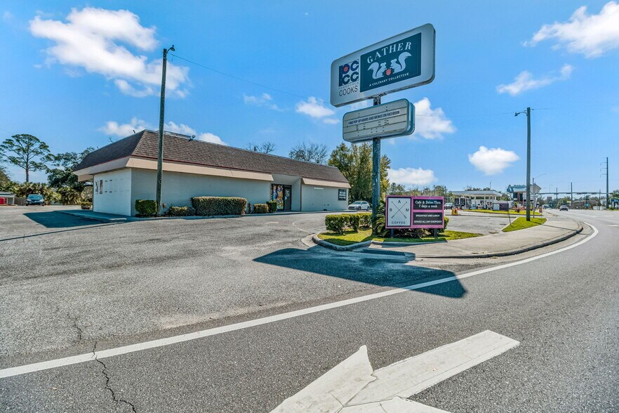 41 S Navy Blvd, Pensacola, FL à louer - Photo du bâtiment - Image 2 de 16