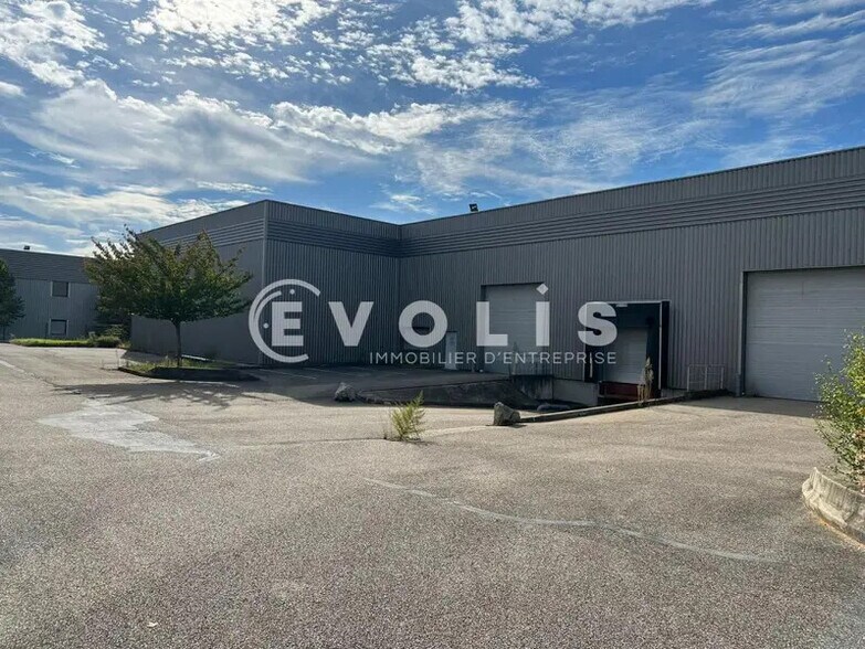 Flex in Saint-Priest for lease - Building Photo - Image 2 of 20