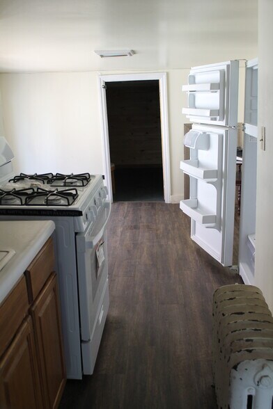 12 Park Pl, Hudson, NY à vendre - Photo du bâtiment - Image 2 de 40