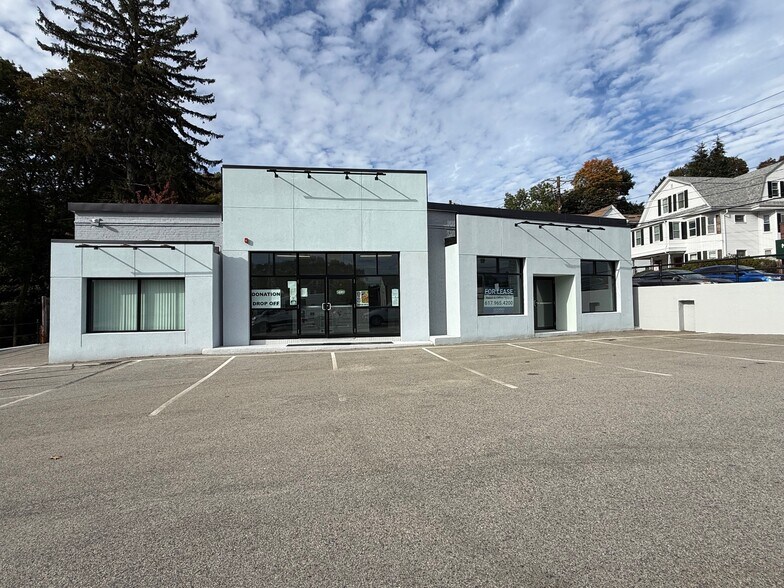 1005 Boylston St, Newton, MA à louer - Photo du bâtiment - Image 3 de 10