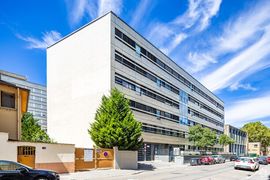 54 Rue Du Pensionnat, Lyon à louer - Photo du bâtiment - Image 2 de 3