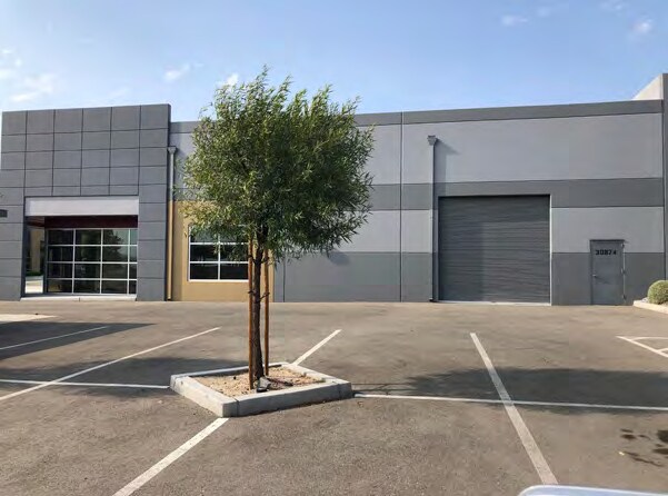 30874 Wealth St, Murrieta, CA à louer - Photo du bâtiment - Image 2 de 5