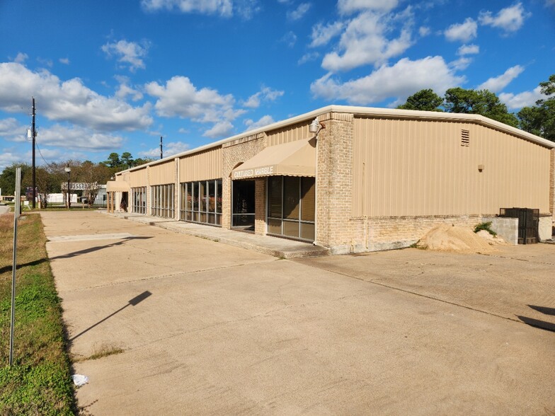 17610 Hufsmith Kohrville Rd, Tomball, TX for lease - Building Photo - Image 1 of 32