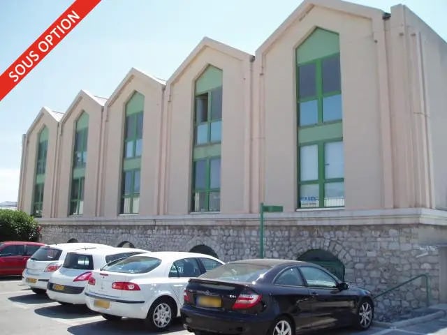 Flex in Marseille for lease Building Photo- Image 1 of 2