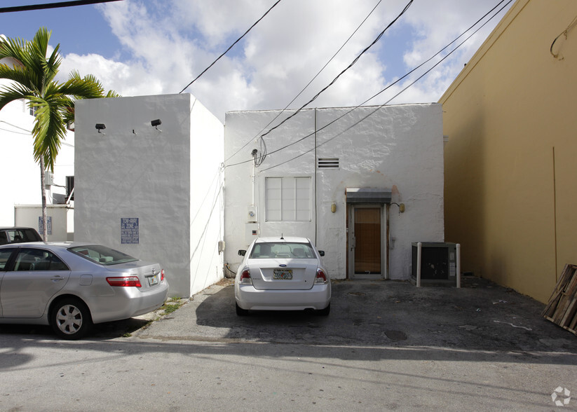 308 Miracle Mile, Miami, FL for lease - Building Photo - Image 2 of 3