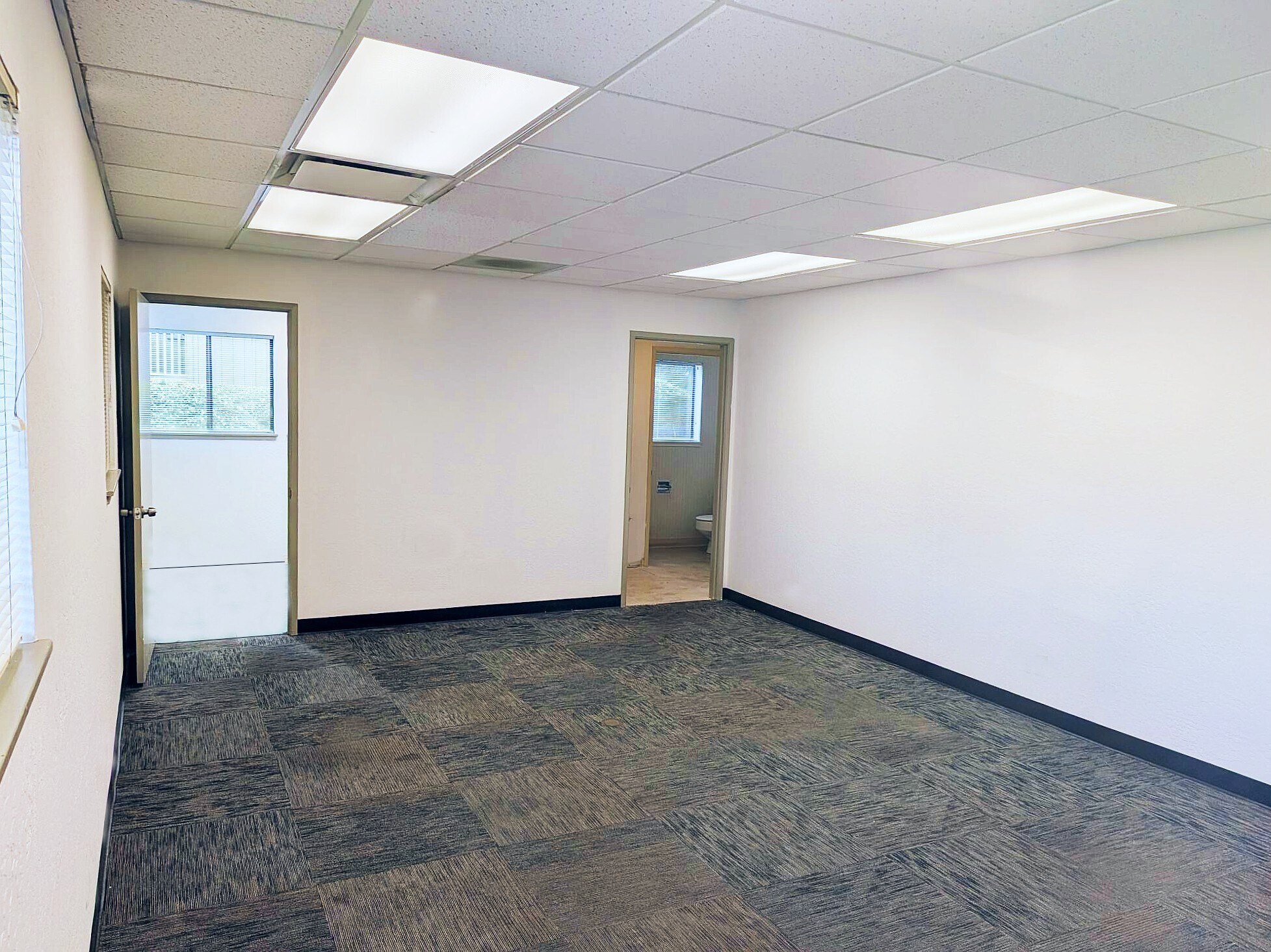 1667 Dominican Way, Santa Cruz, CA à louer Photo intérieure- Image 1 de 5