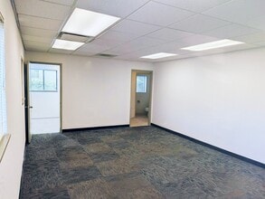 1667 Dominican Way, Santa Cruz, CA à louer Photo intérieure- Image 1 de 5