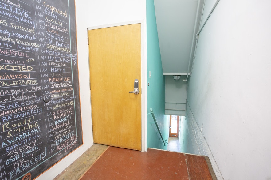 18 E Broughton St, Savannah, GA à louer - Photo intérieure - Image 3 de 12