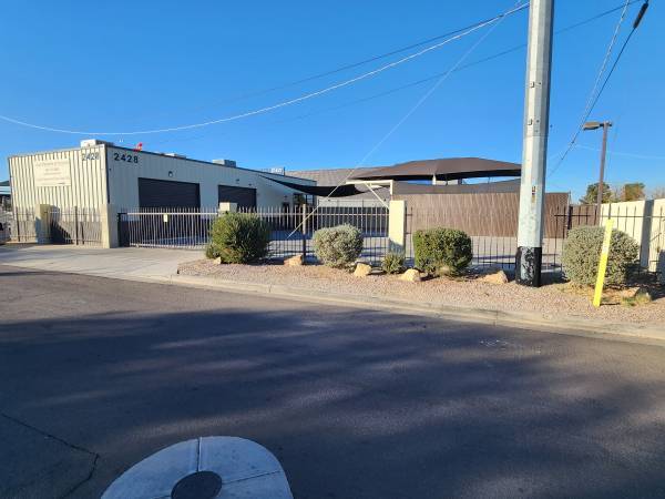 2428 W LONE CACTUS Dr, Phoenix, AZ for lease - Building Photo - Image 2 of 37