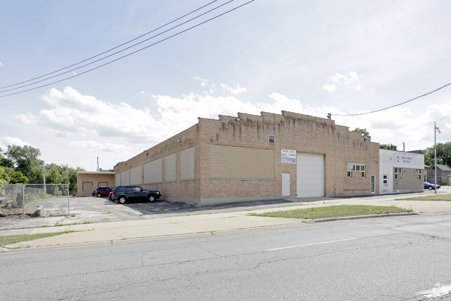 208-210 Kishwaukee St, Rockford, IL for sale - Primary Photo - Image 1 of 1