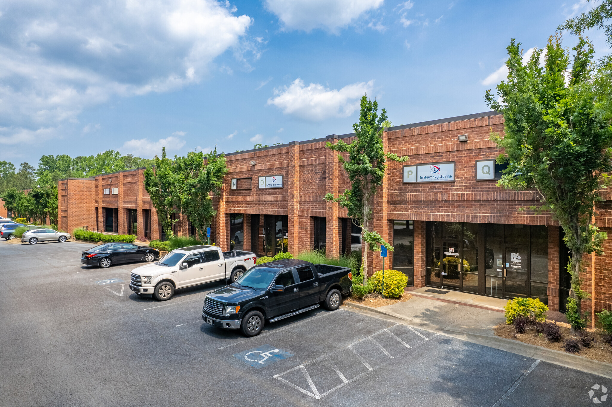 450 Satellite Blvd NE, Suwanee, GA for lease Building Photo- Image 1 of 6