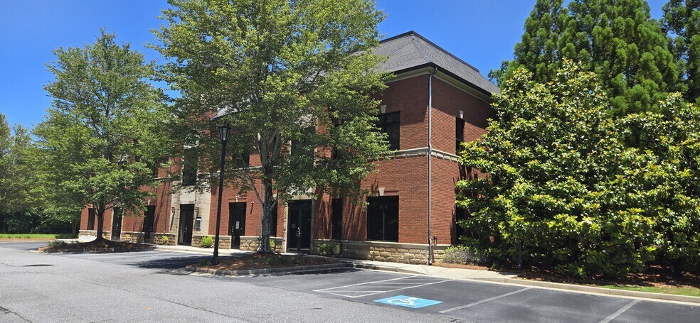 10475 Medlock Bridge Rd, Johns Creek, GA à vendre - Photo du bâtiment - Image 2 de 8