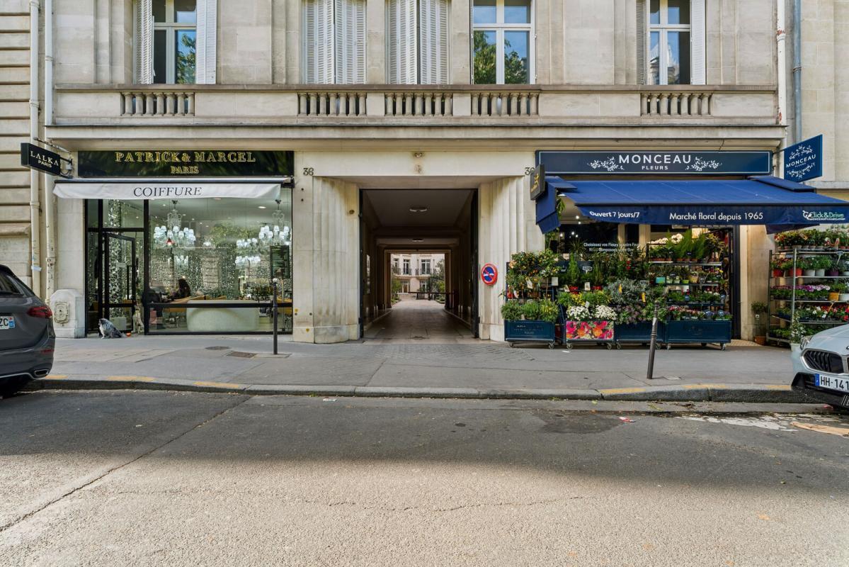 36 Avenue Hoche, Paris for lease Building Photo- Image 1 of 6