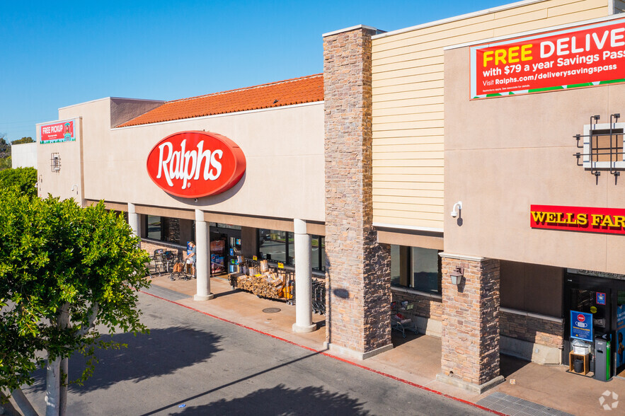 1930-1946 N Lakewood Blvd, Long Beach, CA for lease - Building Photo - Image 1 of 4