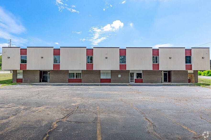 4999 Northcutt Pl, Dayton, OH à louer - Photo du bâtiment - Image 3 de 18