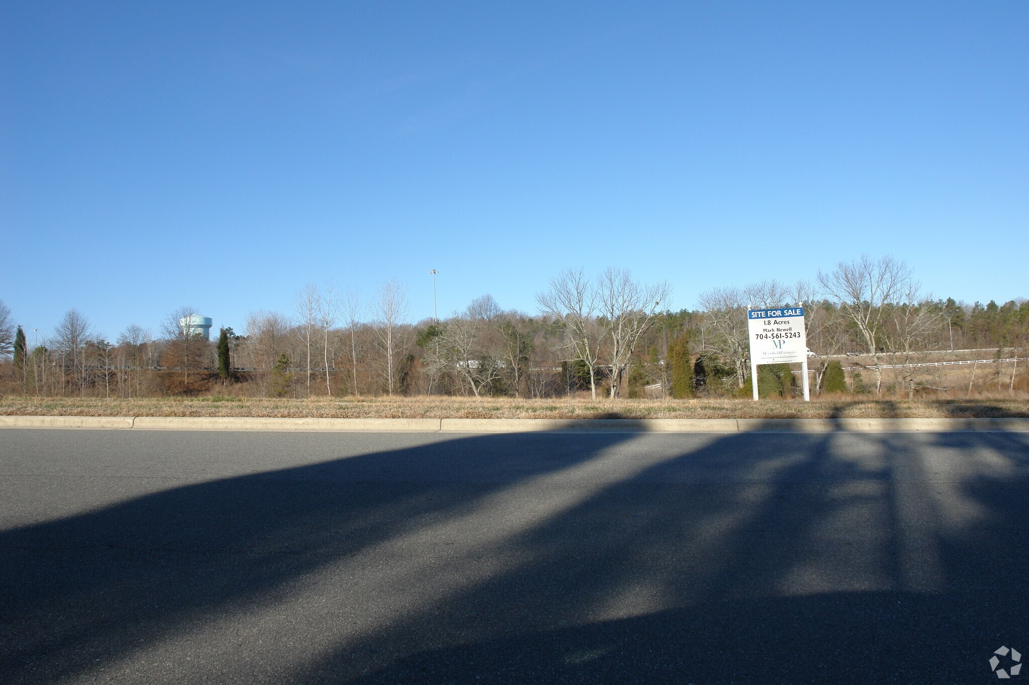 1005 Mallard Oaks Dr, Charlotte, NC for sale Primary Photo- Image 1 of 3