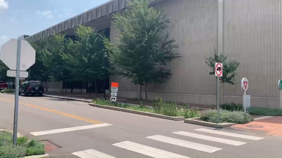 600 E Main St, Richmond, IN for lease - Commercial Listing Video - Image 2 of 25