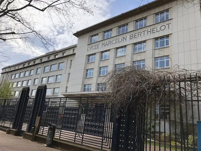 Commerce de détail dans Saint-Maur-des-Fossés à louer - Photo du bâtiment - Image 2 de 3