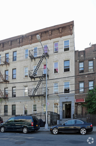 2048 Mapes Ave, Bronx, NY for sale - Primary Photo - Image 1 of 5