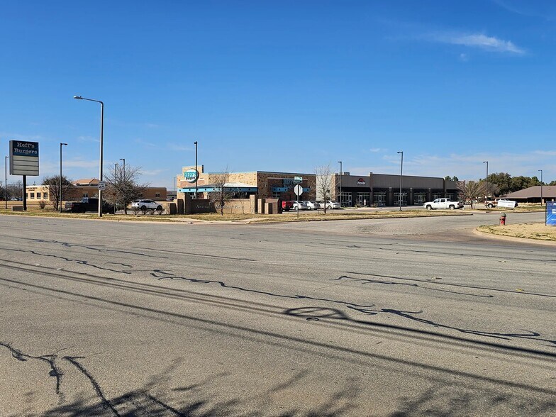Antilley Medical Plaza portefeuille de 2 propriétés à vendre sur LoopNet.ca - Photo du bâtiment - Image 1 de 8