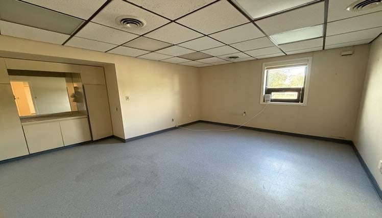 300 Cox St, Roselle, NJ for lease Interior Photo- Image 1 of 8