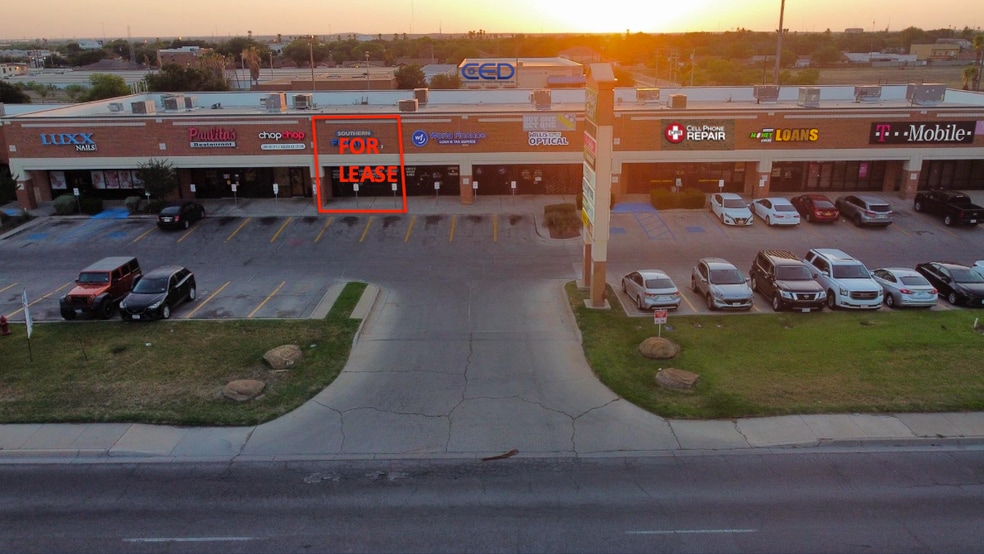5110 McPherson Rd, Laredo, TX for lease - Building Photo - Image 2 of 10