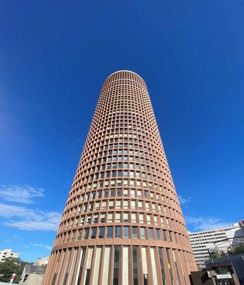 Office in Lyon for lease - Building Photo - Image 2 of 11