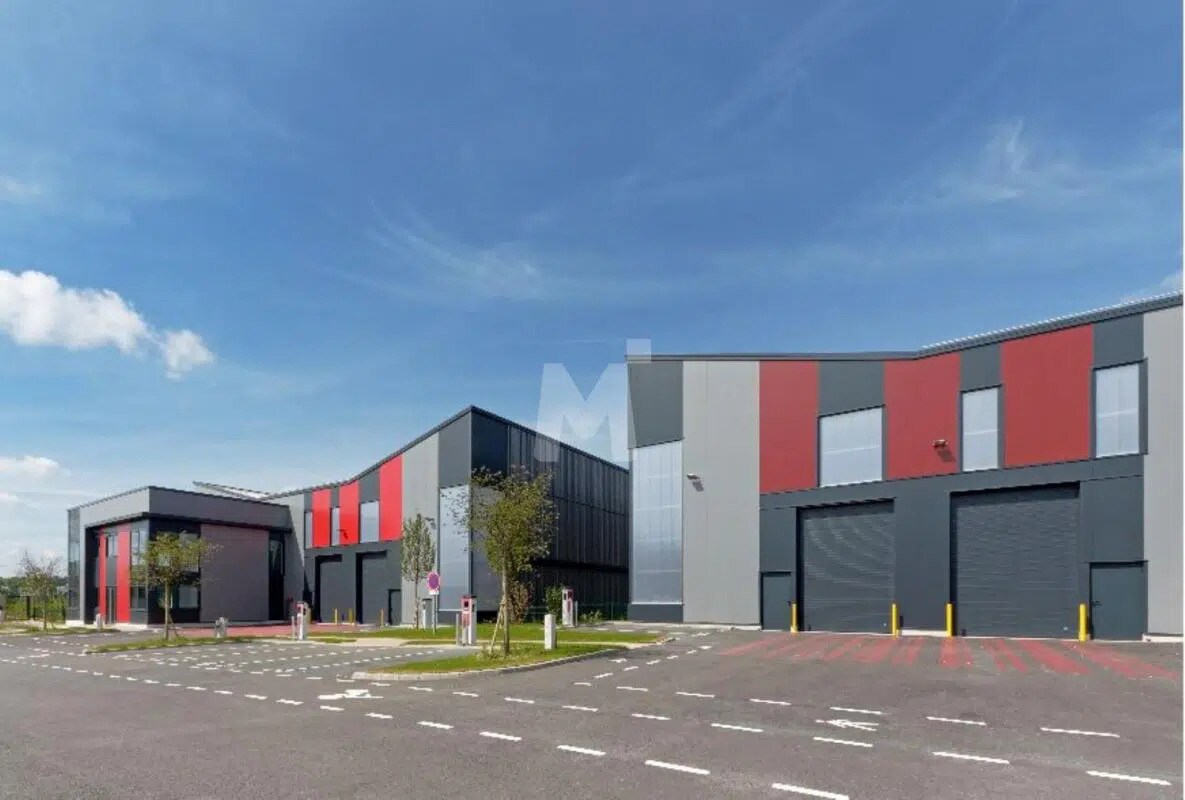 Flex in Limeil-Brévannes for lease Building Photo- Image 1 of 11