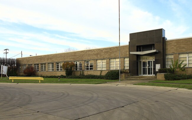 More details for 19201 Cranwood Pky, Warrensville Heights, OH - Industrial for Lease