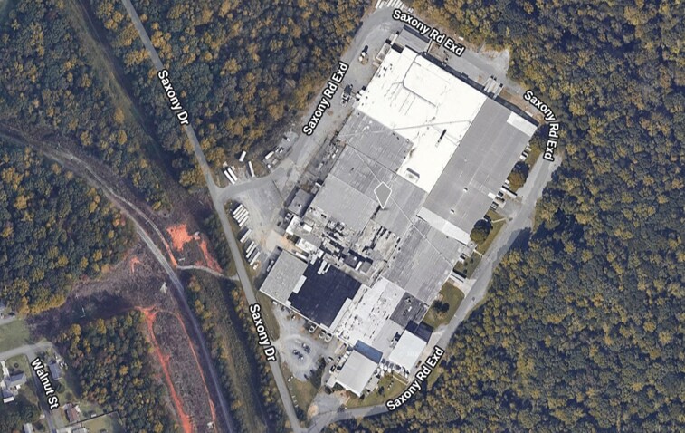 200 Saxony Dr, Lowell, NC à vendre - Photo du bâtiment - Image 2 de 3