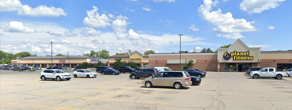 6303-6501 N 2nd St, Loves Park, IL à louer - Photo du bâtiment - Image 2 de 6