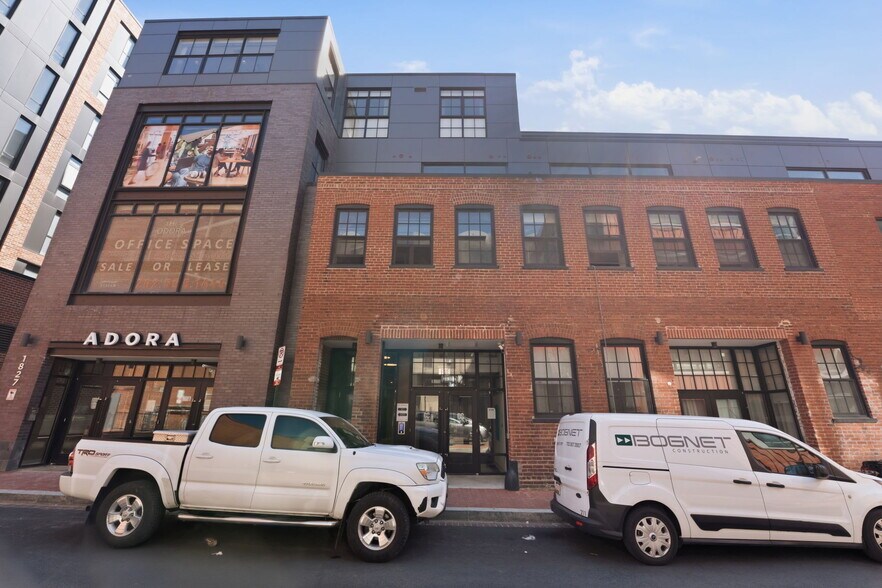 1827 Wiltberger St NW, Washington, DC à vendre - Photo du bâtiment - Image 3 de 14