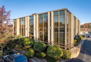 1515 Smith St, North Providence, RI à louer Photo du bâtiment- Image 2 de 8