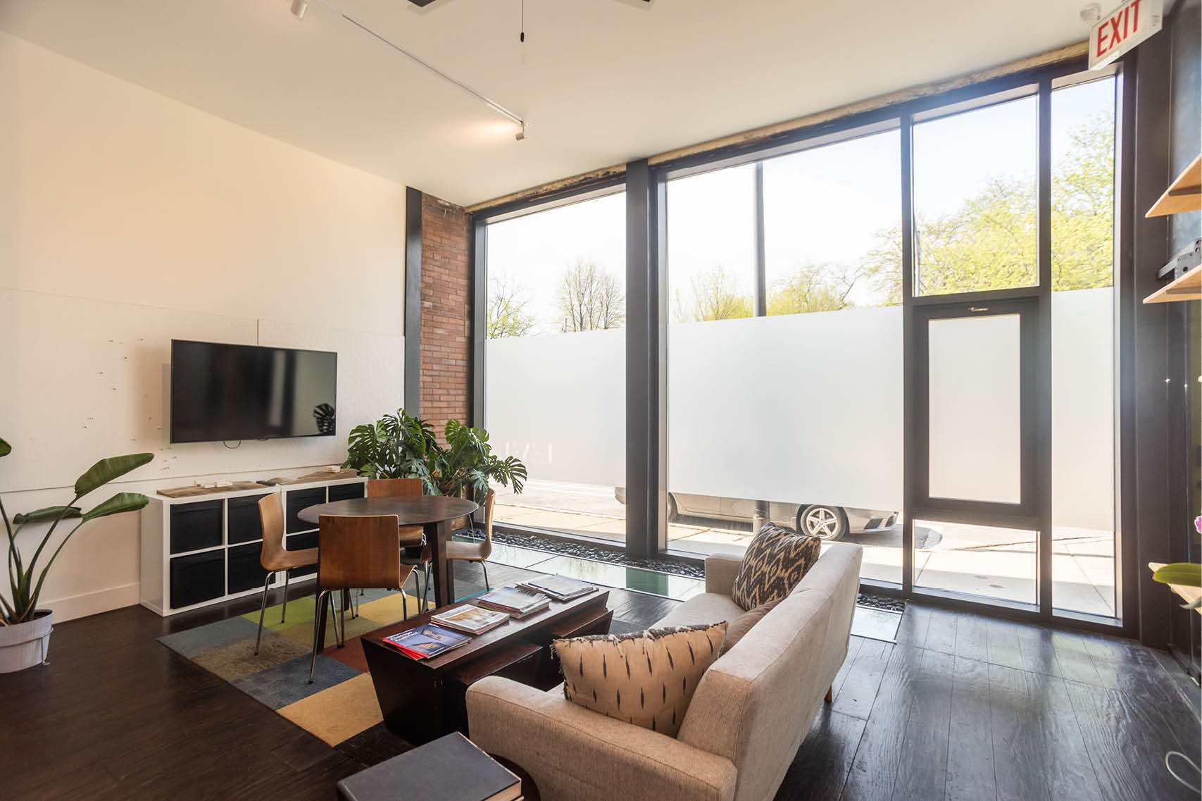 3489 N Elston Ave, Chicago, IL for sale Interior Photo- Image 1 of 9