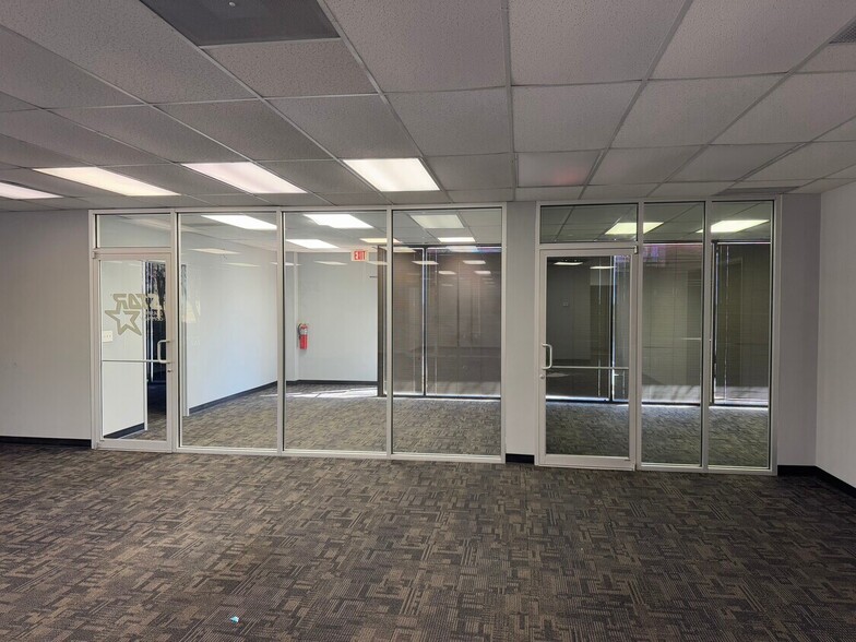 3850 Holcomb Bridge Rd, Norcross, GA for lease - Interior Photo - Image 2 of 30